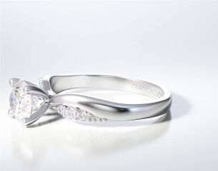 Engagement Ring ENG043